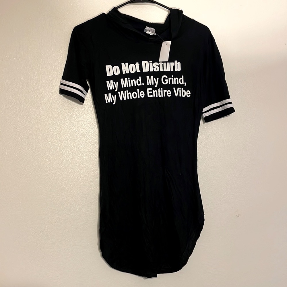 Popular Sport shot sleeve shirt 👚 size L